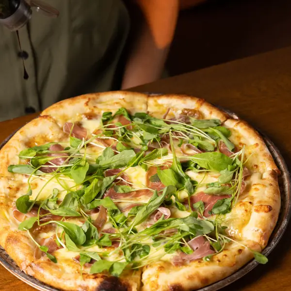 Pizza de higos y prosciutto